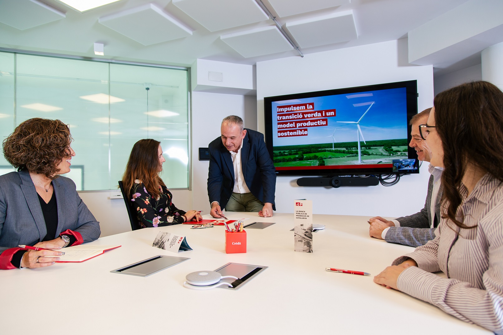 El BEI i l'ICF signen un préstec de 100 milions d'euros per donar suport a les inversions de pimes en sostenibilitat, adaptació i mitigació al canvi climàtic