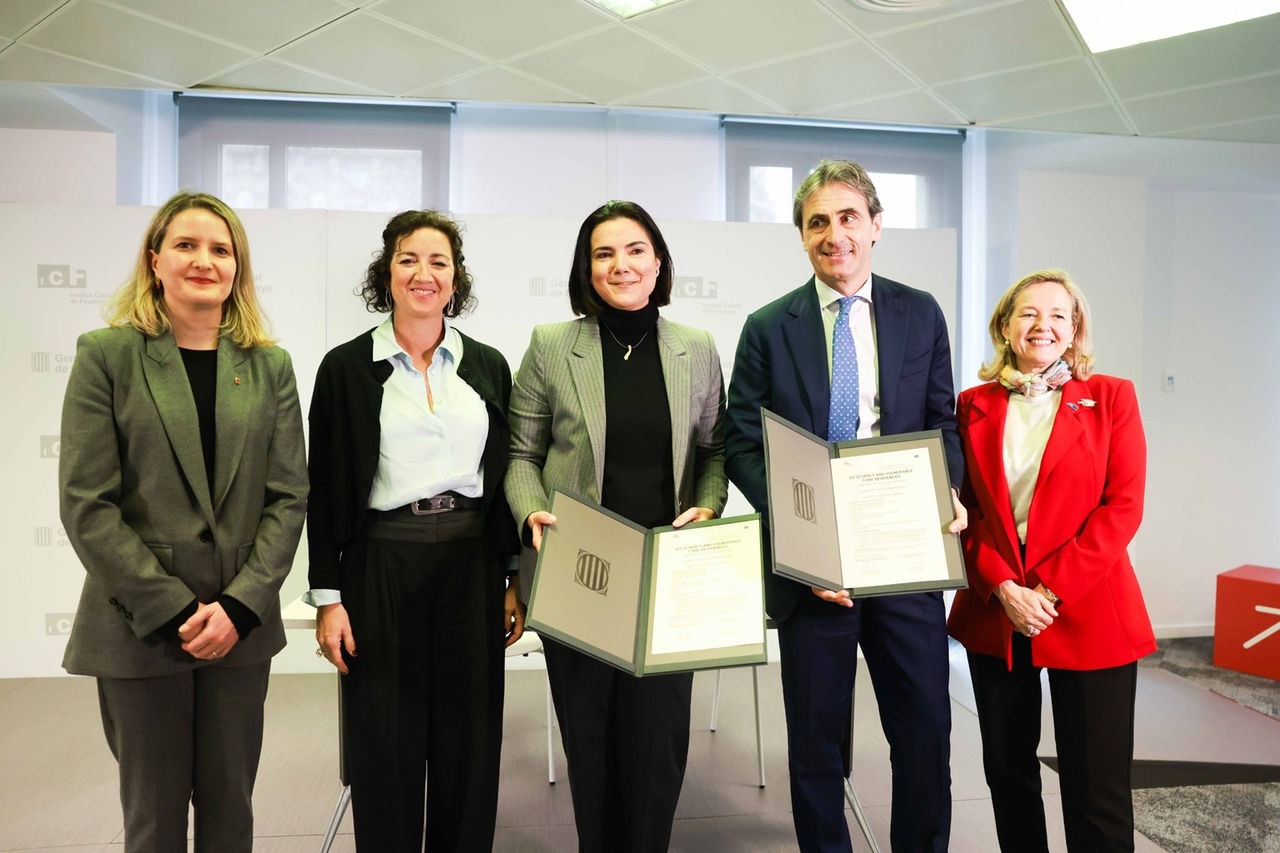 Mònica Martínez, Alícia Romero, Vanessa Servera, Alessandro Izzo and Nadia Calviño.